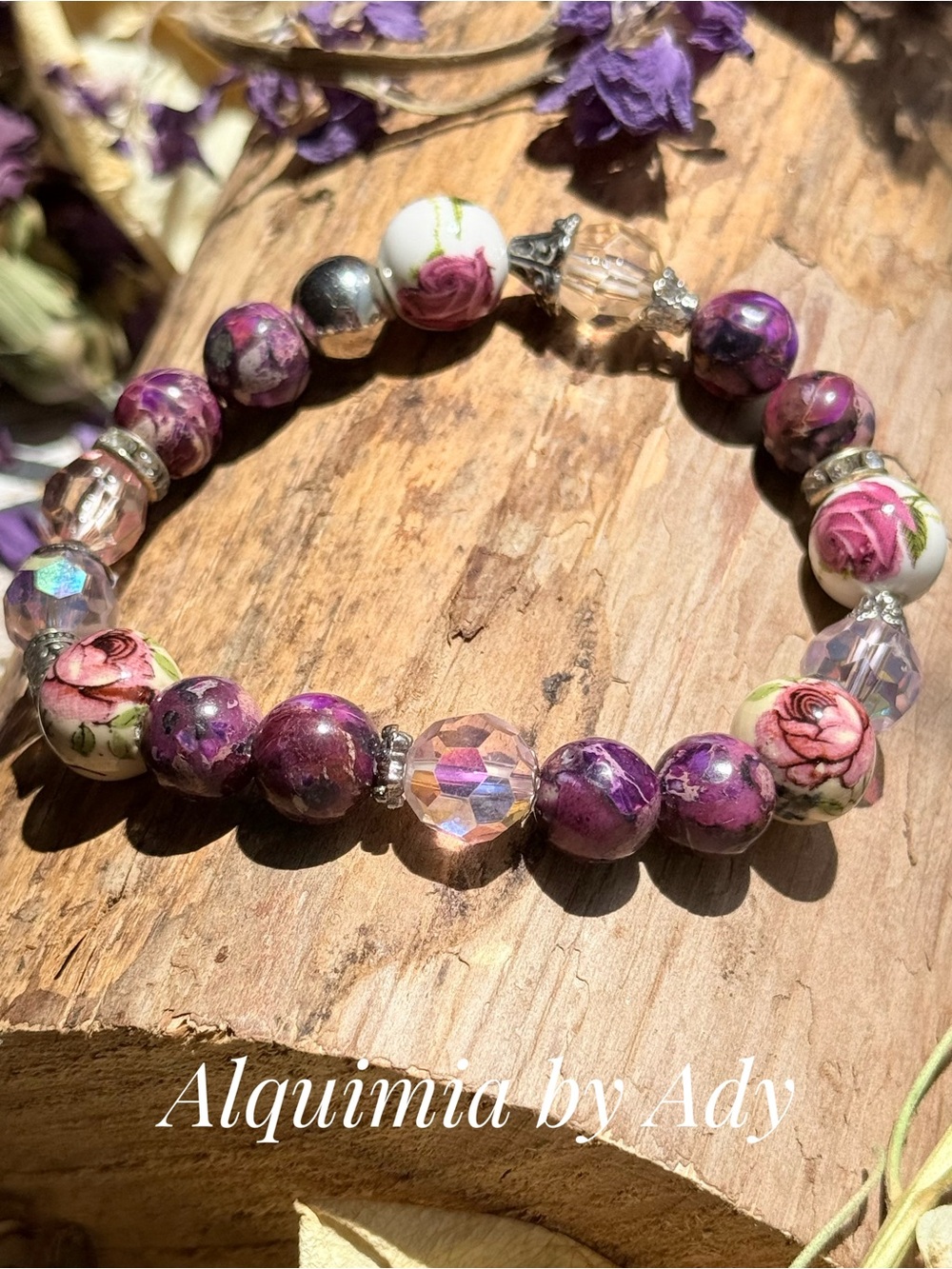 Alquimia Purple and White Rose Beaded Bracelet